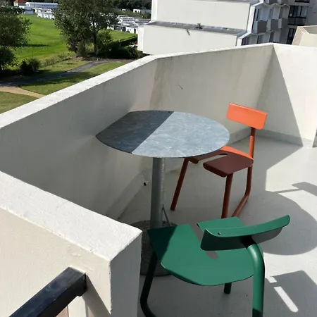 Cosy Aan Zee Met Prive Parking Apartment