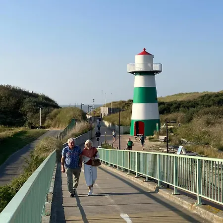 Cosy Aan Zee Met Prive Parking Apartman De Haan