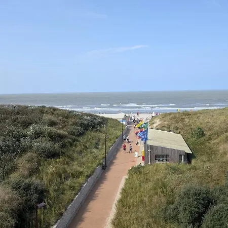Apartment Cosy Aan Zee Met Prive Parking