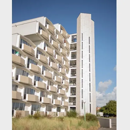 Cosy Aan Zee Met Prive Parking Apartman De Haan